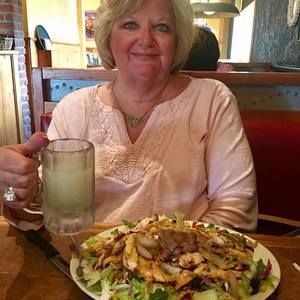 Meet your Posher, Sandy